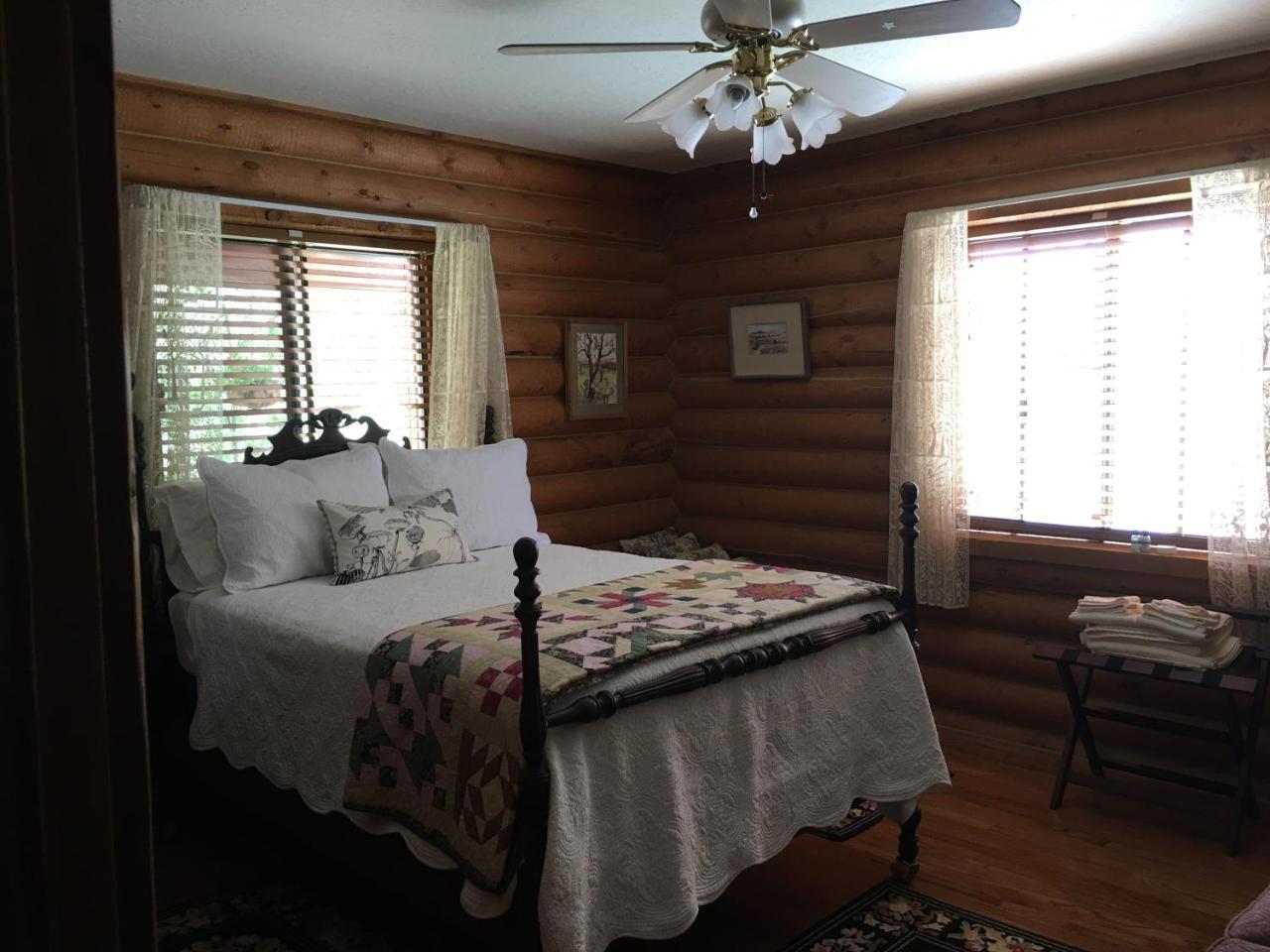 Canyon Wren Bed And Breakfast Lake Bluff Exterior foto