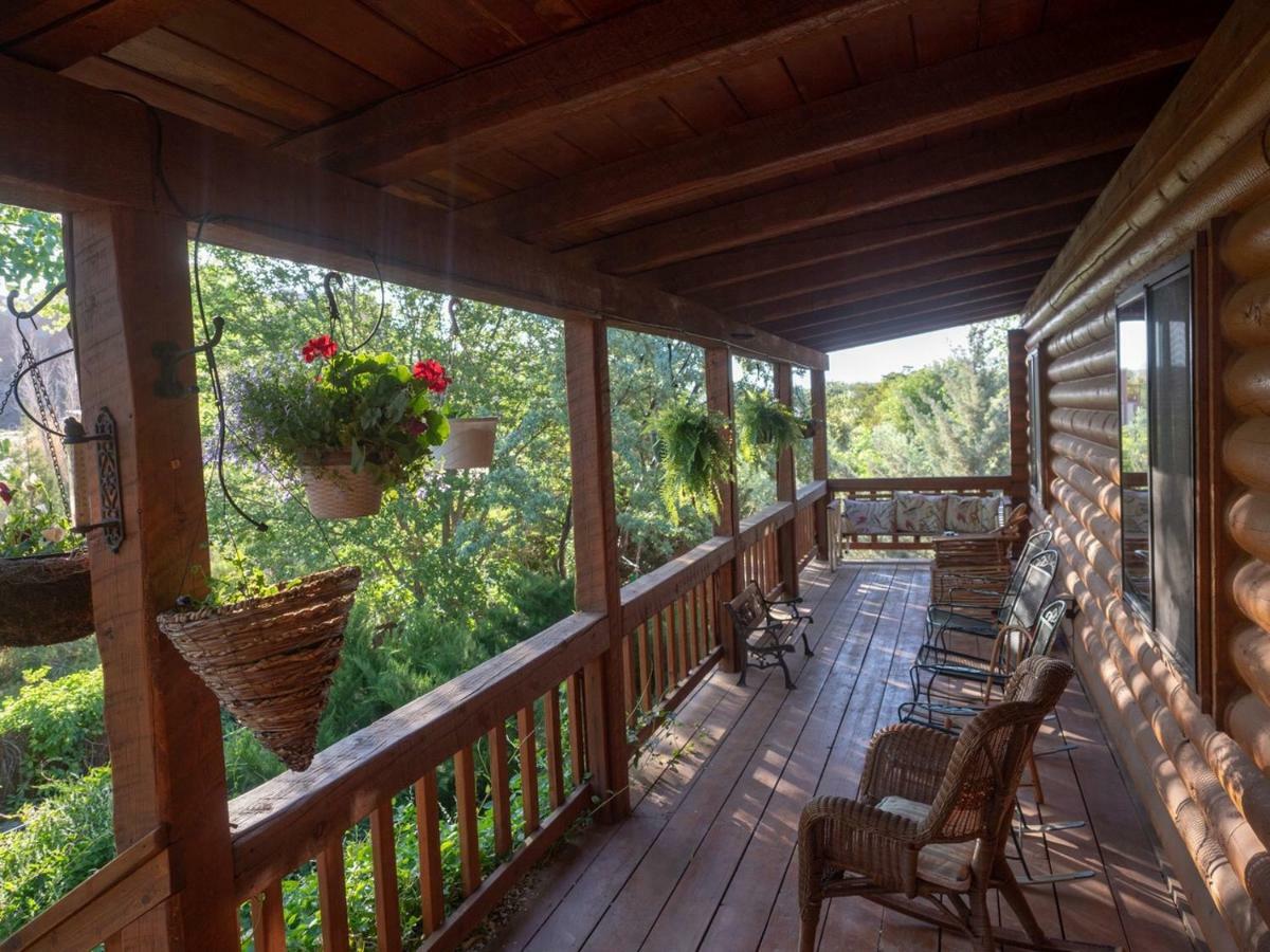 Canyon Wren Bed And Breakfast Lake Bluff Exterior foto